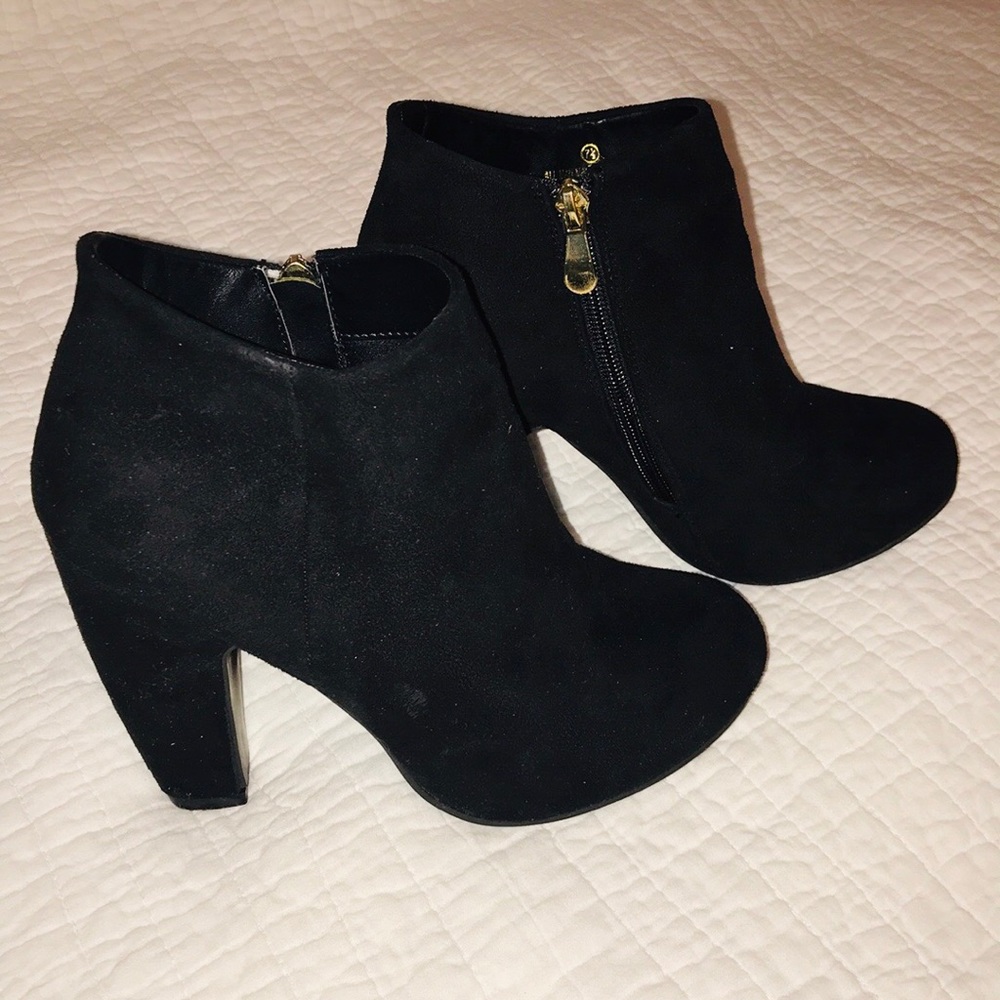 Black Chunky Heel Booties